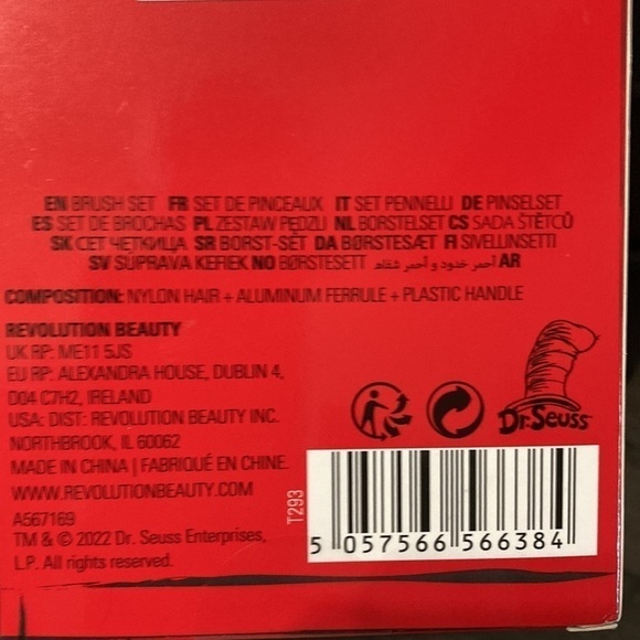 REVOLUTION X Dr. Seuss THING 1 & THING 2 MAKE UP BRUSH SET - Picture 5 of 8